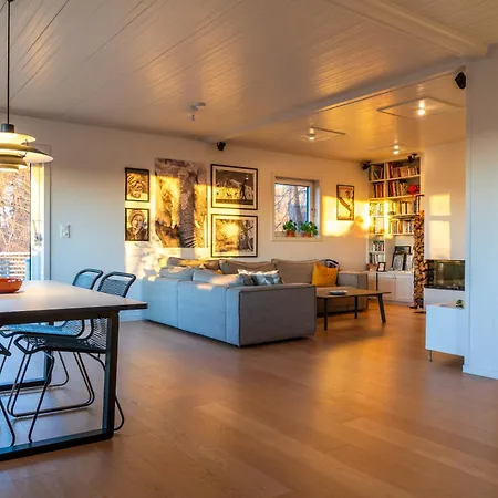 Luxury Treetop Villa-style Panoramic Views 펜션 *