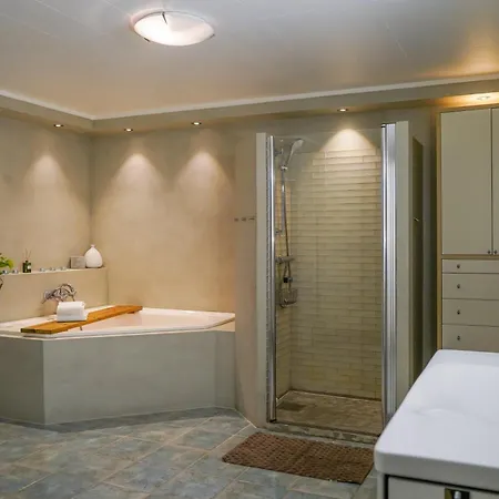 Luxury Treetop Villa-style Panoramic Views 오슬로