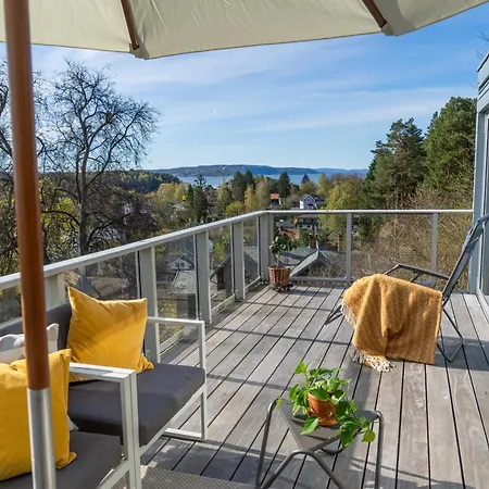 Luxury Treetop Villa-style Panoramic Views